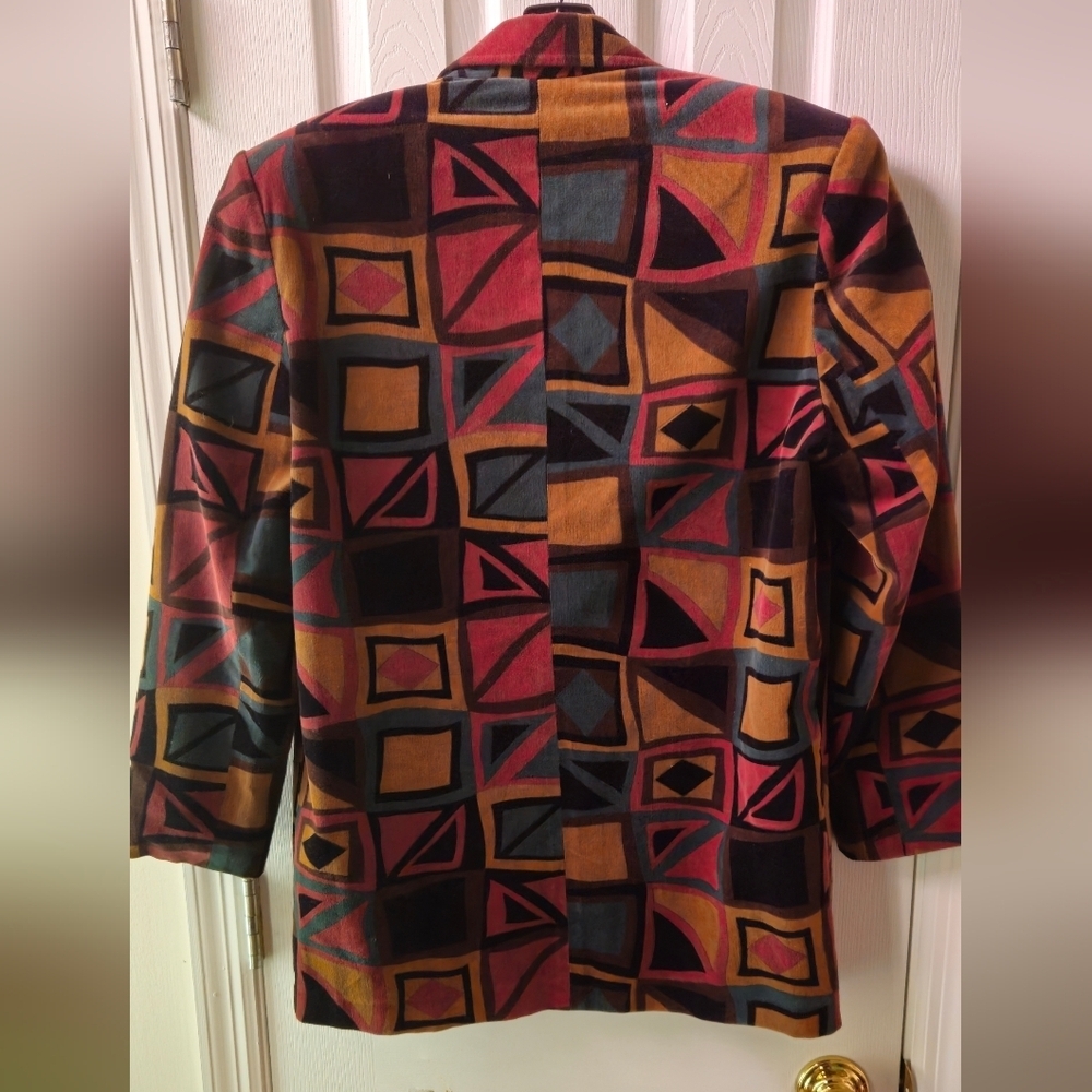 Multi-Color Geometric Patterned Tailor-Made Women's Blazer - Size Large - Picture 2 of 5